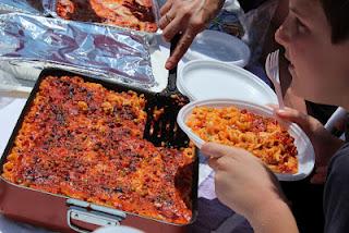 A pasta o fuinu (anelette al forno) e il palermitano in gita