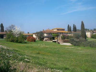 Enoturismo con i nostri amici animali a Villa Petriolo