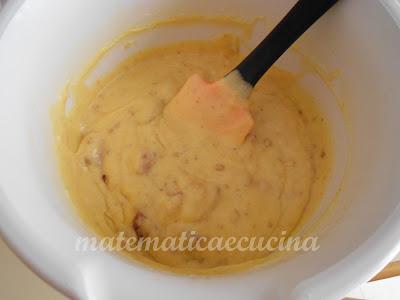 Ciambella con Prugne Fresche e Noci