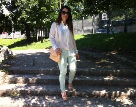 Mint pants, powder pink and a fringed shirt