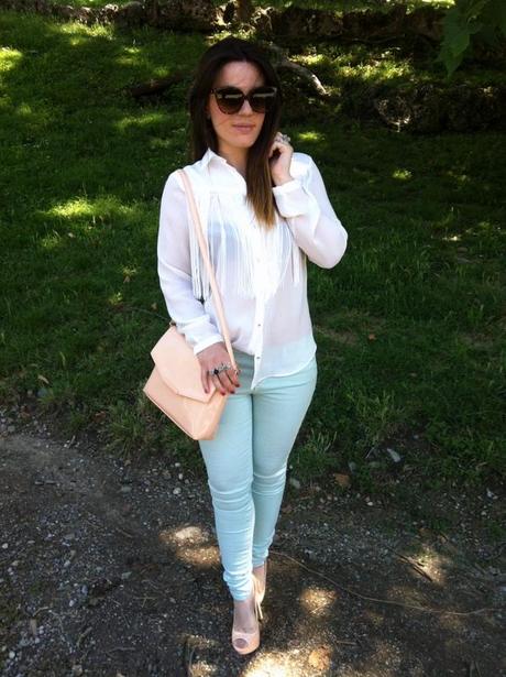 Mint pants, powder pink and a fringed shirt