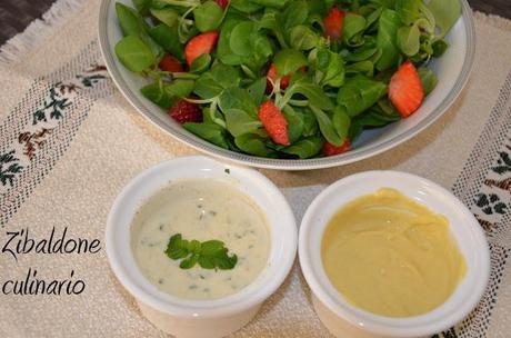 Insalata con fragole e dressings stuzzicanti