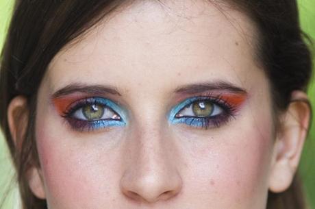 Multicolor bright make-up