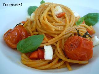 Spaghetti integrali con pomodorini al forno