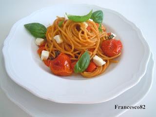 Spaghetti integrali con pomodorini al forno