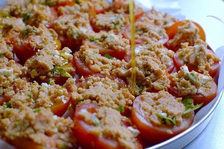 Pomodorini pronti per il forno Pomodori gratinati al forno