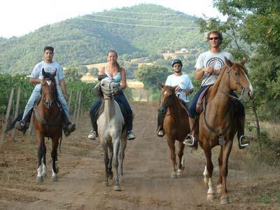 Photo: Mentre in sella al cavallo ci si potrà immergere nella natura più selvaggia (prenotazioni al Centro ippico La Giara, 389 5845292)