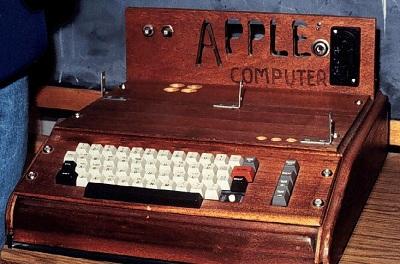 375mila dollari per il primissimo computer di casa Apple.