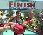 Giugno 2012: Triathlon Bardolino vincono francese Aurelien l'italiana Alice Betto. Commento classifiche.