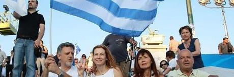 In Grecia vincono i banchieri, ma almeno li hanno votati. Da noi invece li hanno imposti…