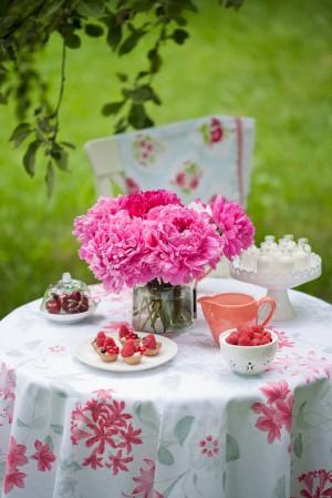 vaso colmo di fiori