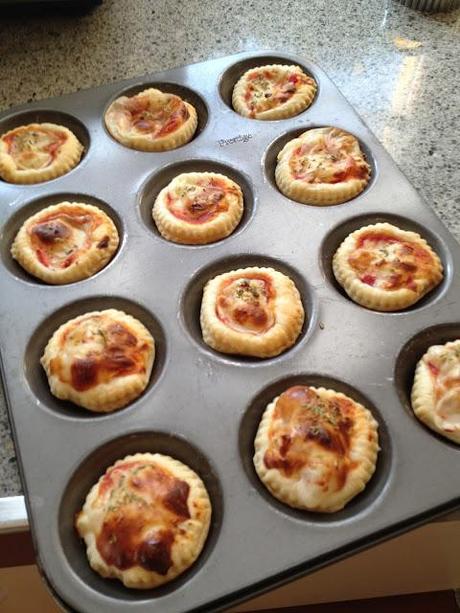 TINY PIZZAS