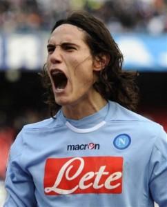 INCREDIBILE – Ecco gli ingaggi di Cavani da quando è in Italia ! Dai 600mila euro di Palermo ora vuole guadagnare…