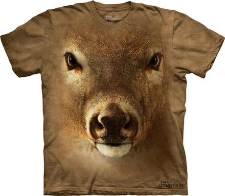 T-shirt con illustrazioni realistiche di animali