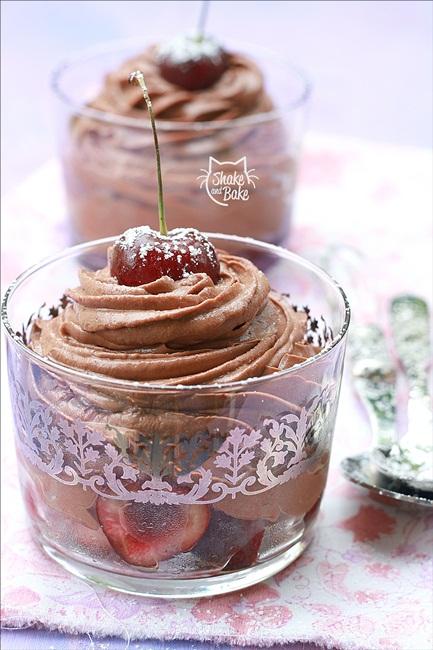 Chocolate cherry pots