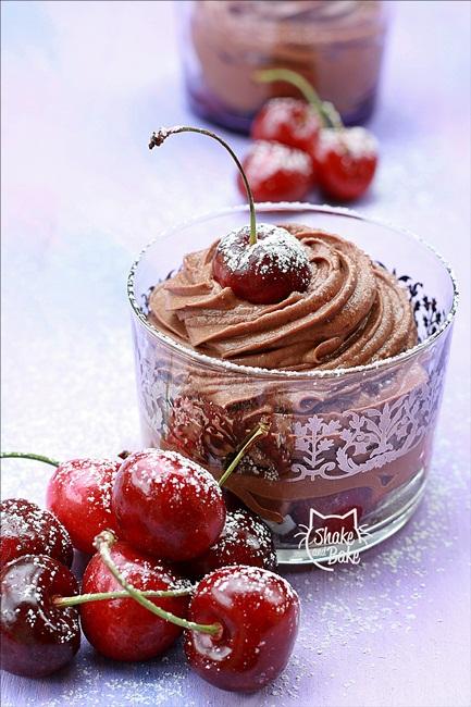 Chocolate cherry pots