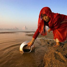 woman in red #2 by Yaman Ibrahim (yamanibrahim) on 500px.com