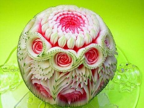 http://img.izismile.com/img/img2/20091119/640/fruit_veg_art_640_06.jpg