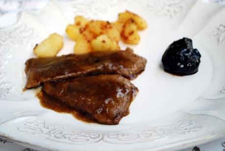 SCALOPPINE CON SALSA AL MADERA E FICHI CARAMELLATI