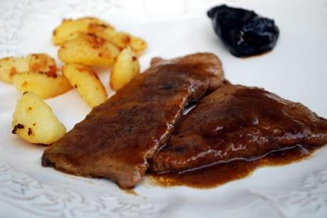 SCALOPPINE CON SALSA AL MADERA E FICHI CARAMELLATI