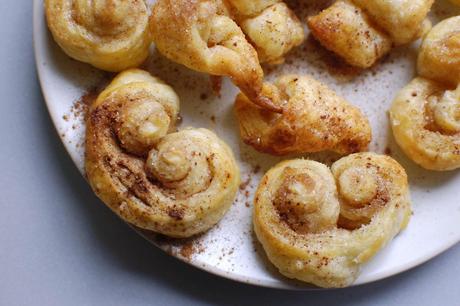 Tartellette portoghesi alla crema