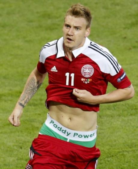 Bendtner-Paddy-Power-Euro-2012