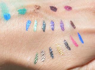 Swatches rubati (parte terza): Son tornata da Kiko... Eyeliner Active Colours!