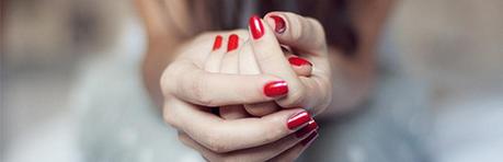 #3 Nail Advertising Corner: Red Is An EverGreen