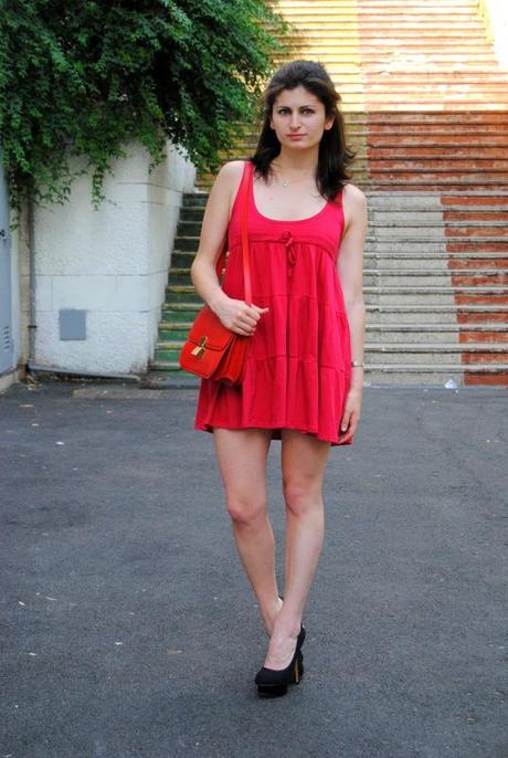 Outfit: In red