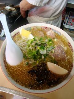 Lungo la strada per Nagasaki..... ed il vincitore del Ramen contest!