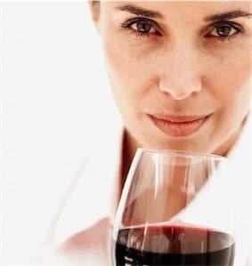 Il segreto della longevità? Vino rosso, ma con moderazione