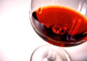 Il segreto della longevità? Vino rosso, ma con moderazione