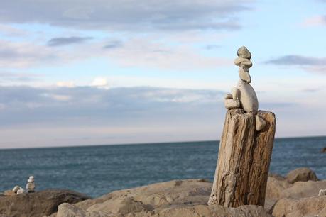 stone balancing?