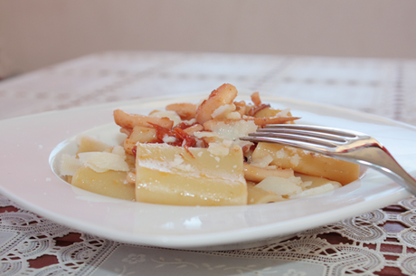 Schiaffoni con calamari e pomodorini