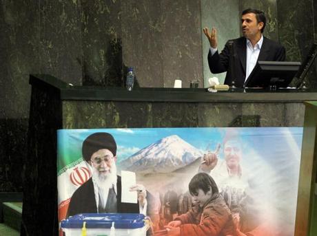 Grillo ‘difende’ Ahmadinejad