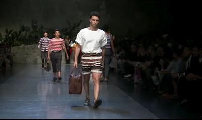 I siciliani uomini veri sfilano per Dolce & Gabbana