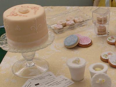 biscotti ,muffin,lollipop wedding ,confettate per occasioni speciali