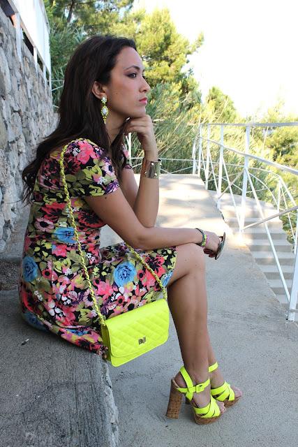 OUTFIT: Flowers Print & Neon Details