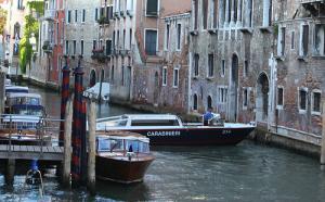 Venezia: tentano di rapinare supermercato in centro. Arrestato anche quindicenne con pistola a pallini.