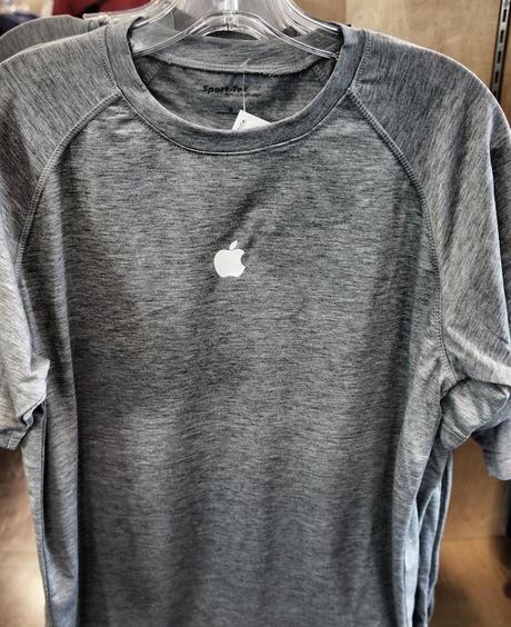 Per i fan di Apple ecco le T-shirt del Campus di Cupertino