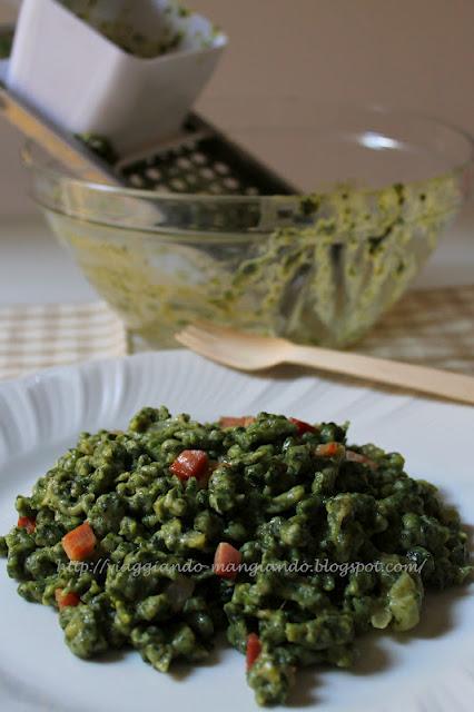 SPATZLE AGLI SPINACI CON BURRO E SPECK