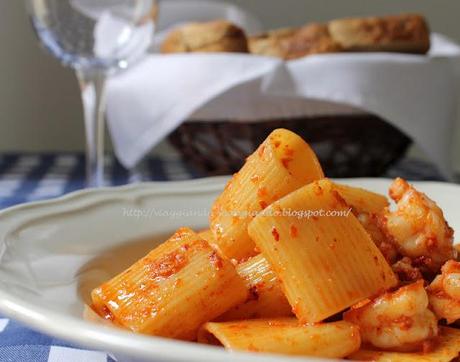 E 'MIEZZ PACCHERI CON 'NDUJA E MAZZANCOLLE