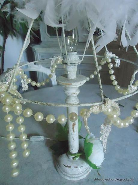 Come creare una lampada da tavolo romanticamente shabby