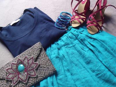 OUTFIT #3: DEEP BLUE (WITH A BIT OF PINK!)