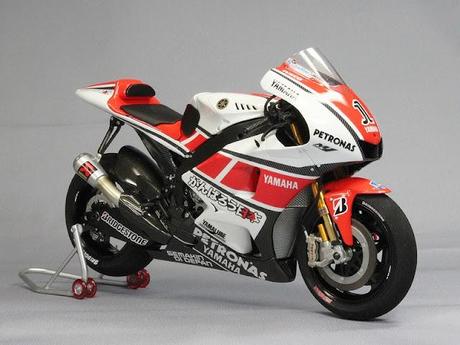 Yamaha YZR-M1 J.Lorenzo Dutch TT 2011 by K'S Workshop
