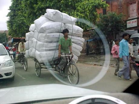 ...chiuso per...vacanza in Nepal !!...