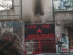 Napoli : quattro molotov contro il centro sociale Insurgencia.