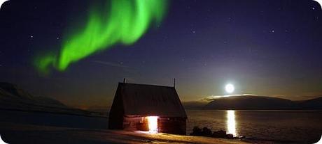 svalbard_northernlighst_740