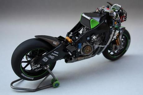 Kawasaki ZX-RR R.De Puniet 2006 (Tamiya) by Gennaro Zappa