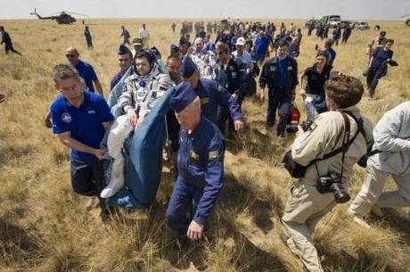 L’equipaggio della Spedizione 31 rientra a Terra